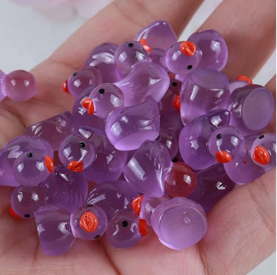 Rikyo 100pcs Purple Mini Resin Duck,15mm Dollhouse Decor Glow in The Dark