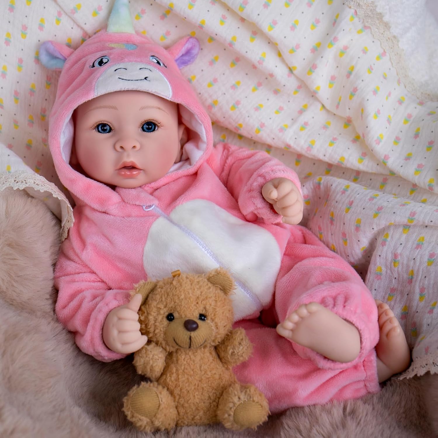 UOFTKIZ Baby Dolls Girl - 17" Real Life Baby Doll, Soft Body Doll with Feeding Toy Kit, Gift for Grandparents, New-Parents, Kids 3+