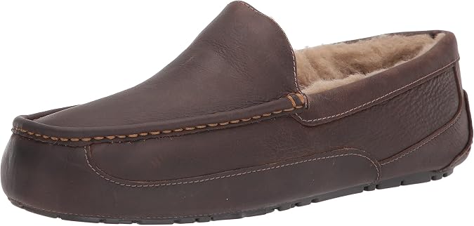 UGG Men's Ascot Slipper