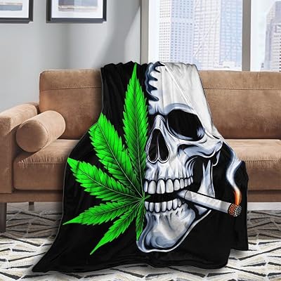 Soft Cozy Pot Leaf Weedleaf Skull Smoking Throw Blanket, Sherpa Plush Velvet Home Blankets Throw Wearable Cuddle, Large Blanket for Bed Couch Sofa Chair Dorm, Adult 60x80
