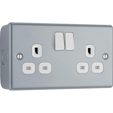 Masterplug - Metal Clad Switched Socket 2-Gang 13A