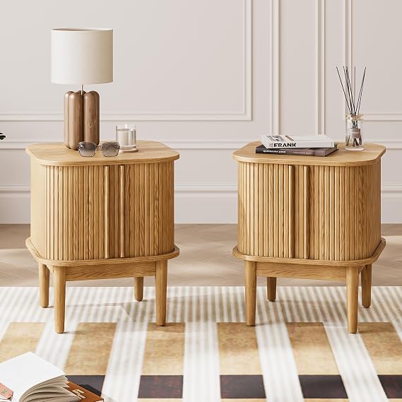MAISONARIA Set of 2 Fluted Nightstand with Sliding Doors, Modern Bedside Table with Solid Wood Legs, Wood Night Stand for Bedroom, Natural