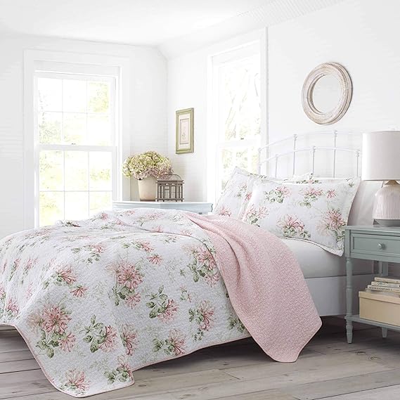 Laura Ashley - King Quilt Set, Soft Cotton Bedding with Reversible Design, Lightweight Bedding for Year Round Comfort, 3 Piece Bed Set with Matching Pillowcases (Honeysuckle Pink)